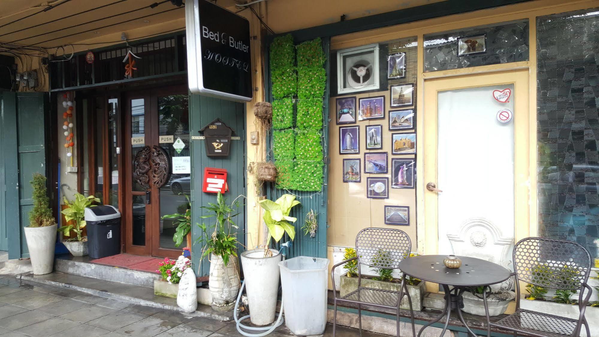 Bed And Butler Hostel Bangkok Eksteriør billede